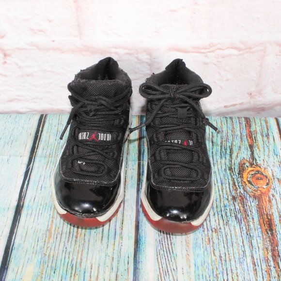 Nike Air Jordan 11 Retro Bred Black Patent Leather Mesh Shoes Size 11 C - Picture 5 of 11